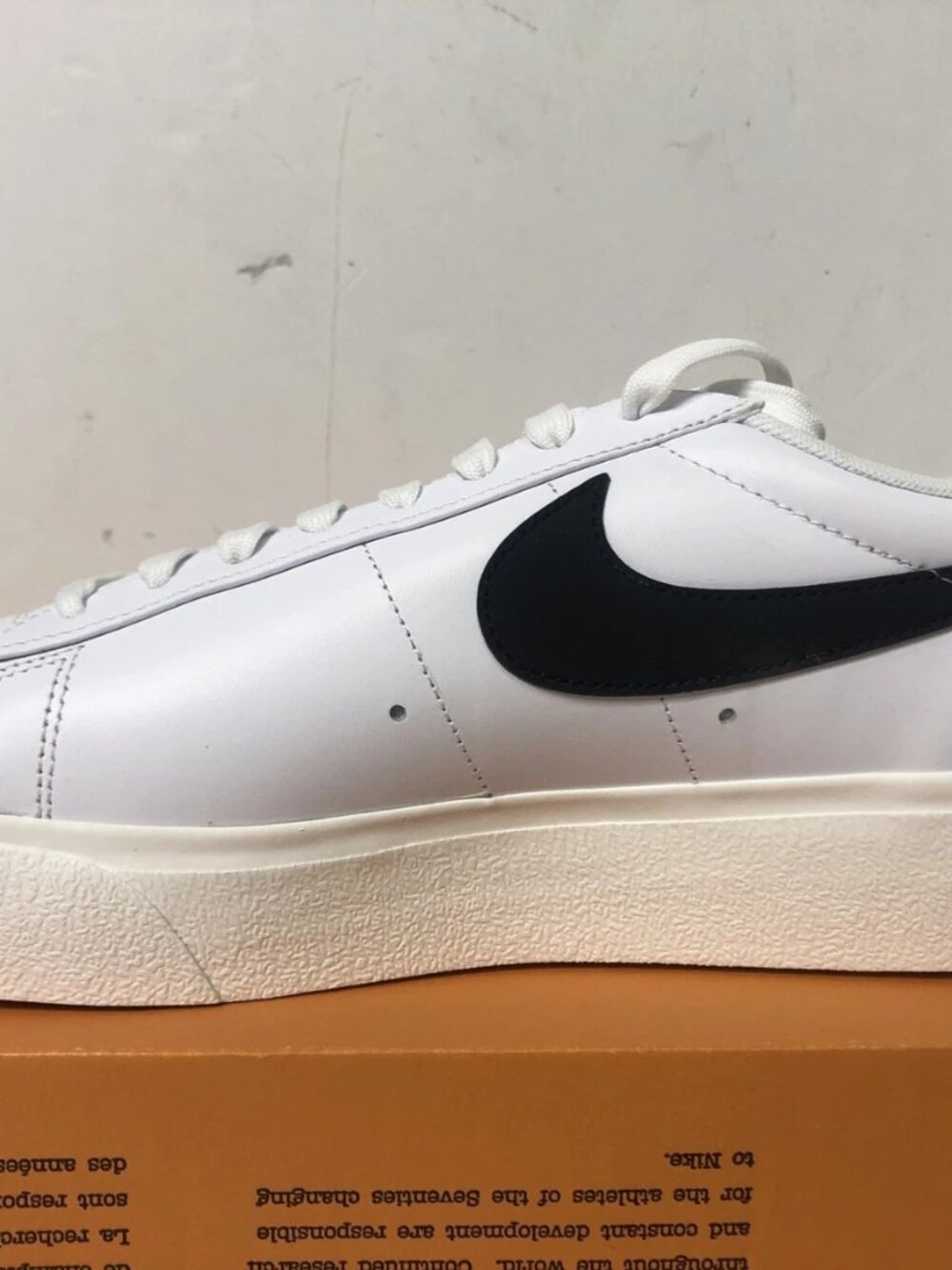 Nike Blazer Low Platform White Black DJ0292-101 Wmn Size 11 Mens 9.5